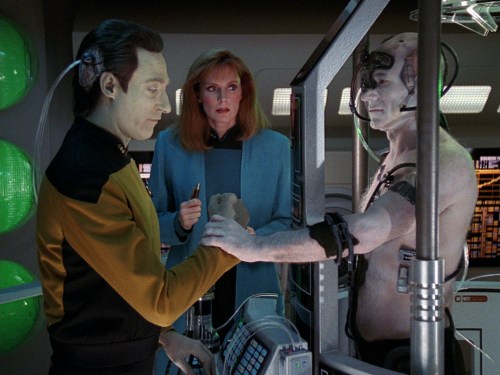 TNG Best of Both Worlds 19