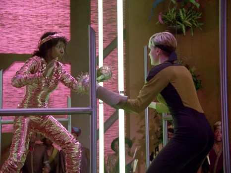 Star Trek TNG Code of Honor Image 19