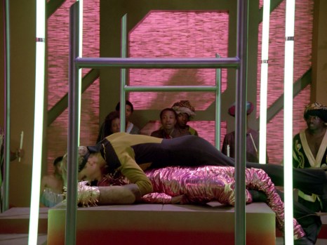 Star Trek TNG Code of Honor Image 20