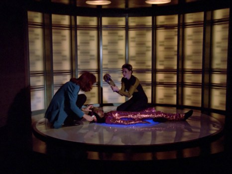 Star Trek TNG Code of Honor Image 21