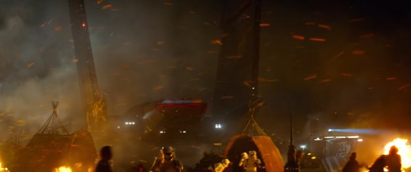 Star Wars The Force Awakens Trailer Image #12