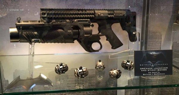 Batman v Superman Dawn of Justice Gadgets 01
