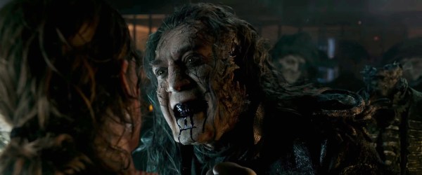 pirates-of-the-caribbean-dead-men-tell-no-tales-teaser-image-13